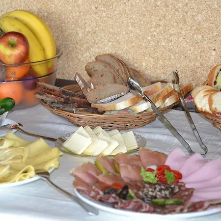 Gladerhof Çiftlik konaklama